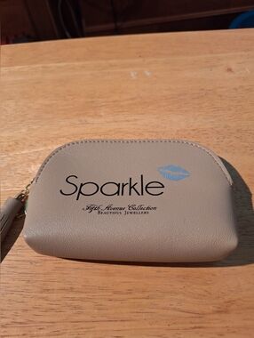 Fifth Avenue Collection Small Cosmetic Bag New